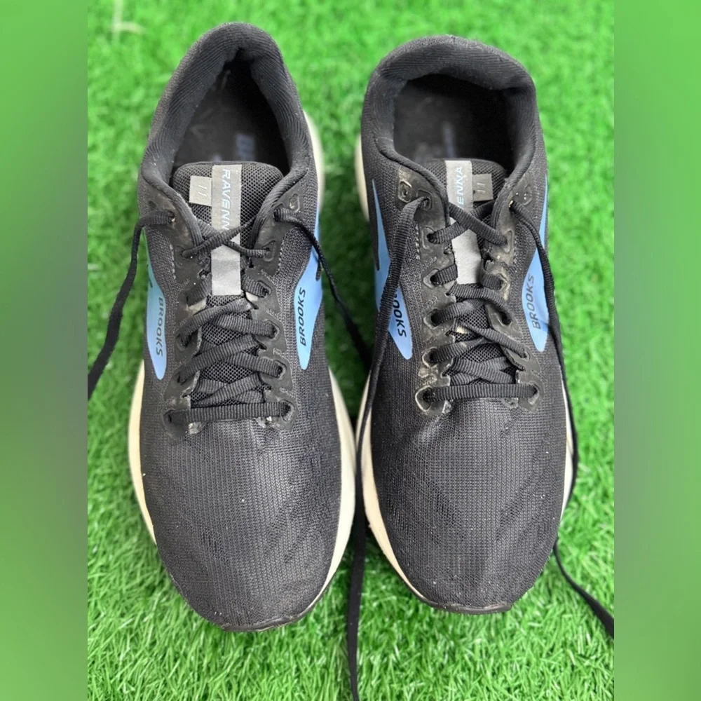 Brooks‎ men’s Ravenna 11 Black and Blue Athletic Running Shoes Size 9